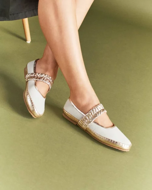 Zapato Tipo Merceditas (Mary Janes) - Ref. Z-3296 Blanco Con Dorado
